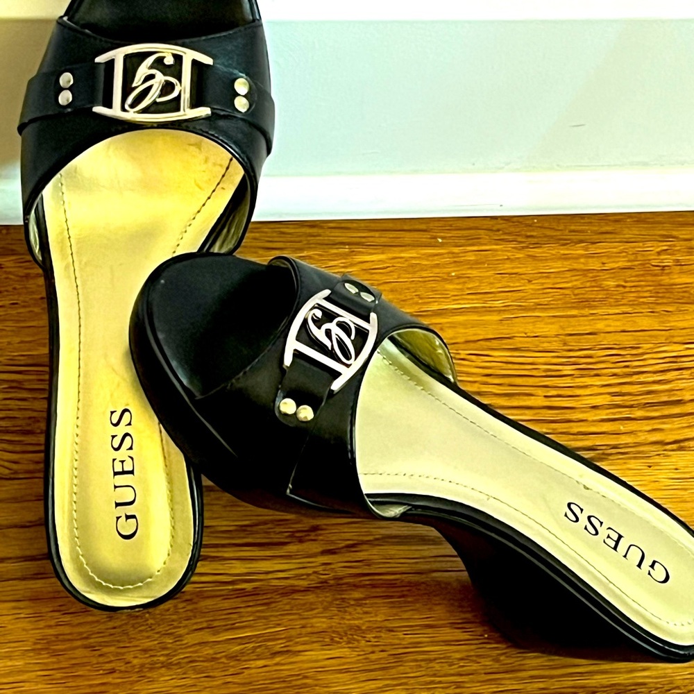 Gorgeous black Guess shoes. Size  8. Barely worn.